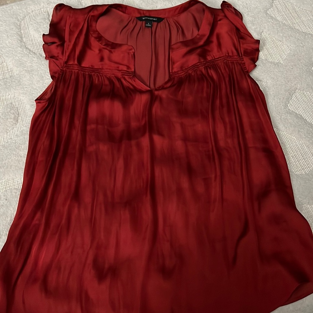 Banana Republic red top